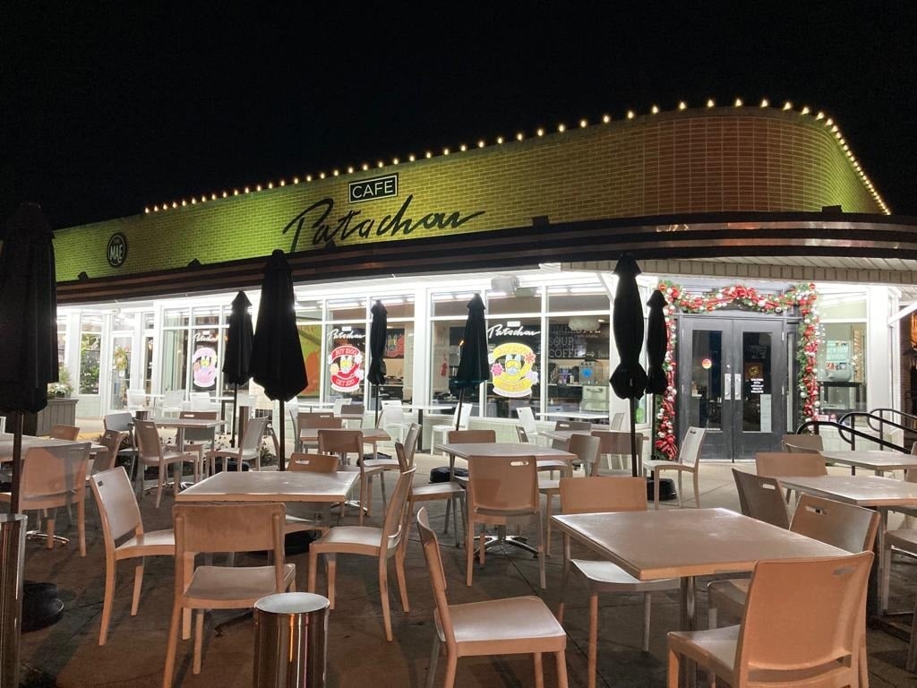 Why Commercial Holiday Lighting Sets Your Business Apart