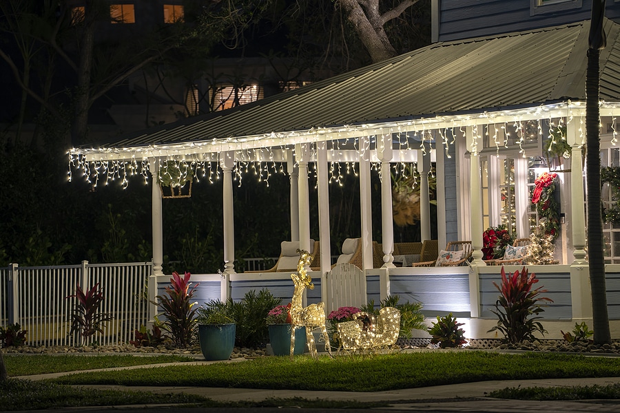 4 Steps to a Custom Holiday Lights Display